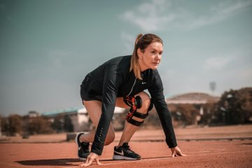 žena sportuje